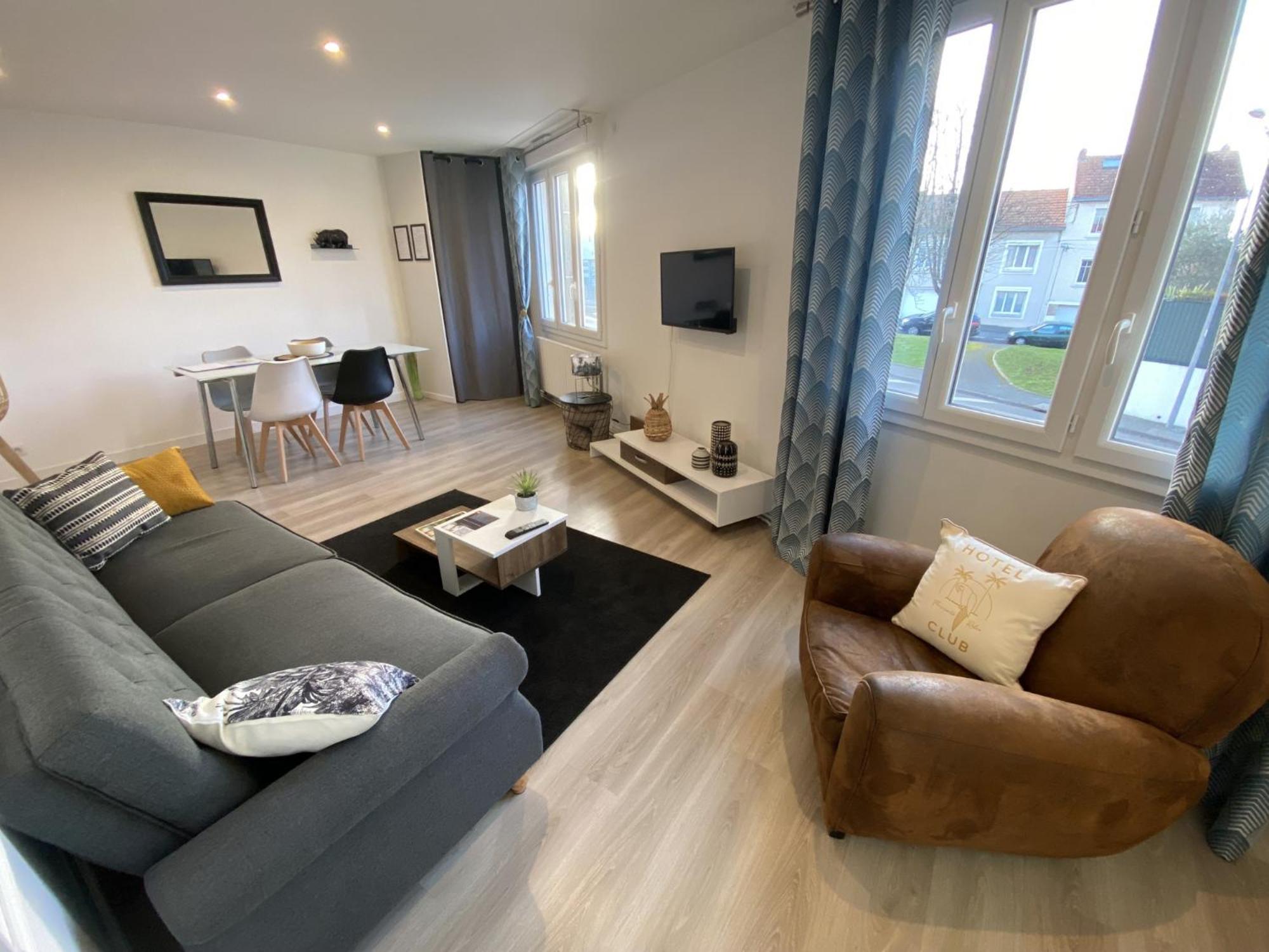 Appartement Cholet Les Halles Cote Jardin Exterior foto